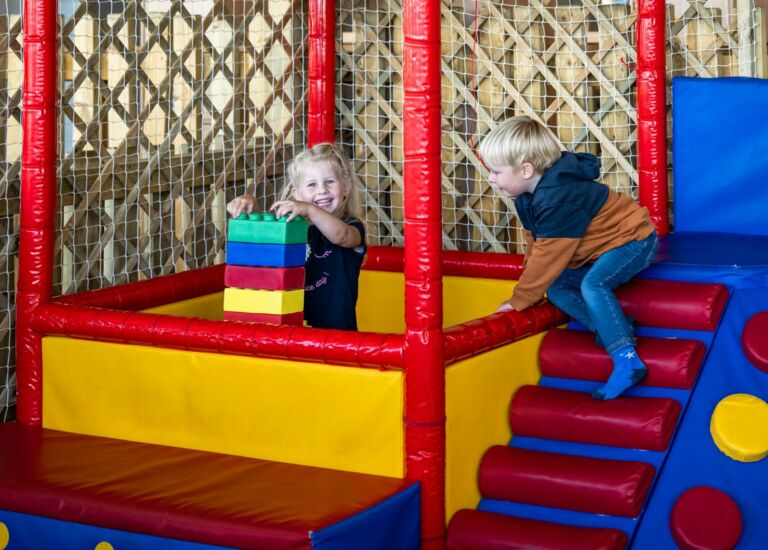 Aktiv-Hus Die Schatzinsel Trampoline Aktiv-Hus Die Schatzinsel Trampoline